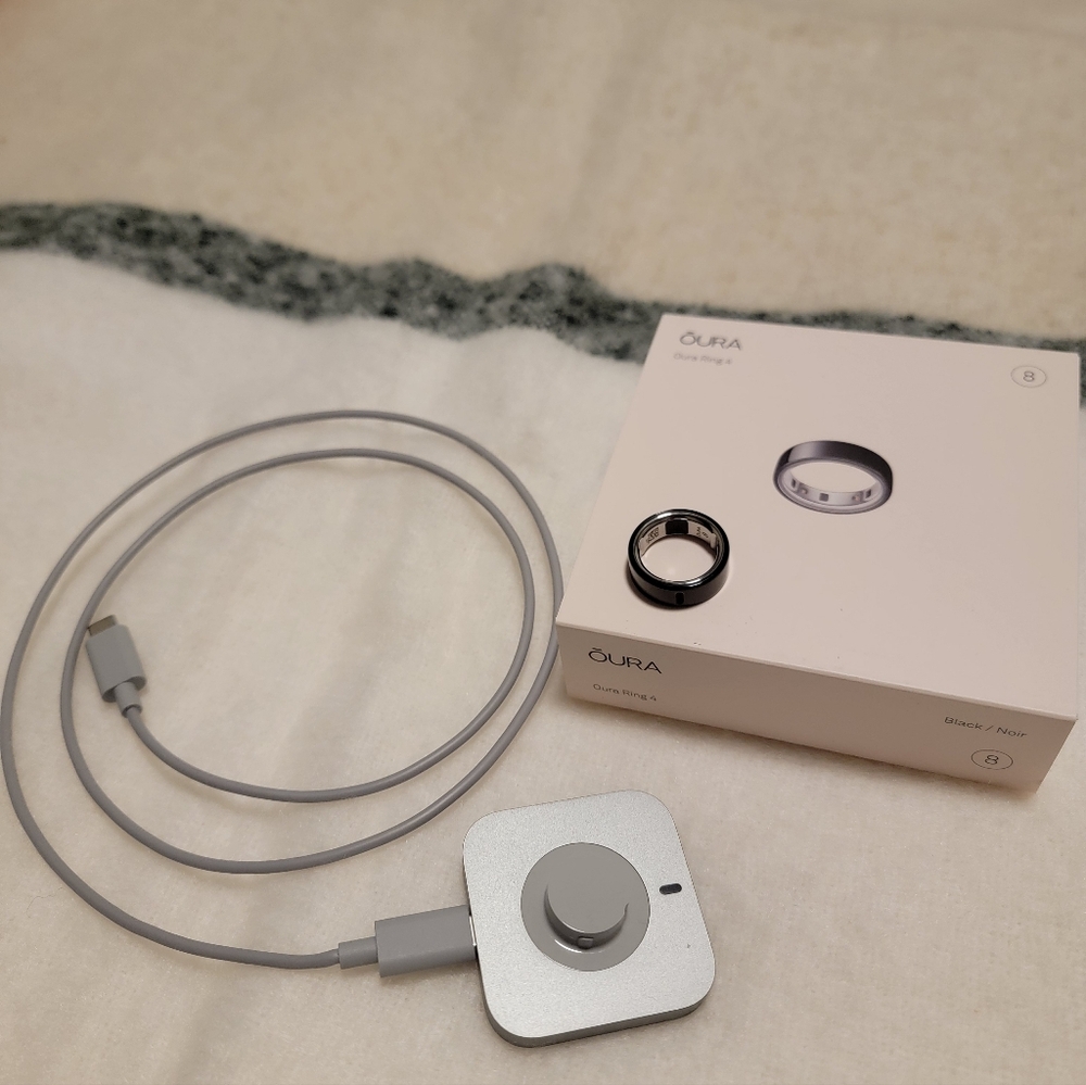 Oura Ring 4 Black Size 8